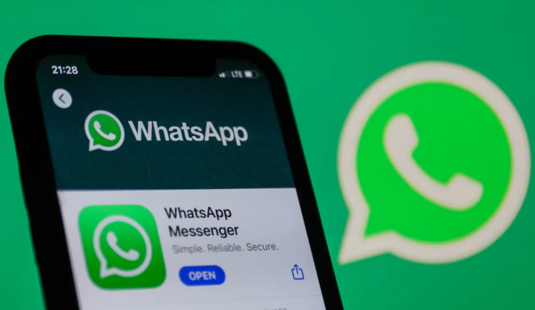 The newest feature on WhatsApp allows you to speed up videos. Learn how!